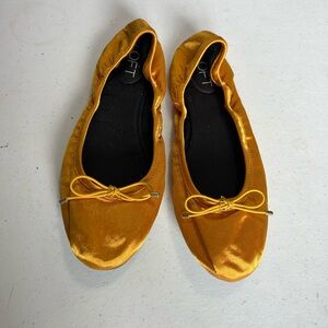 Loft Satin Ballet Flats Mustard Yellow Slip on Bow Sz 7.5 Round Toe Scrunch Back